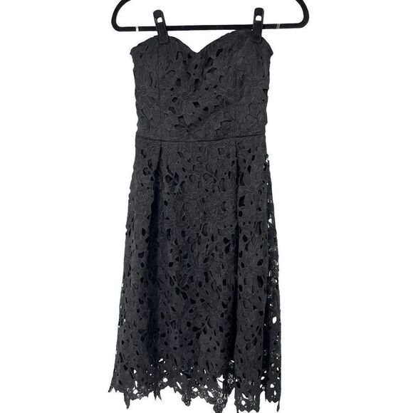 Alya Black Floral Crochet Sweetheart Neckline Sleeveless Dress